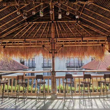 Nuka Beach Inn Kuta  Exterior photo