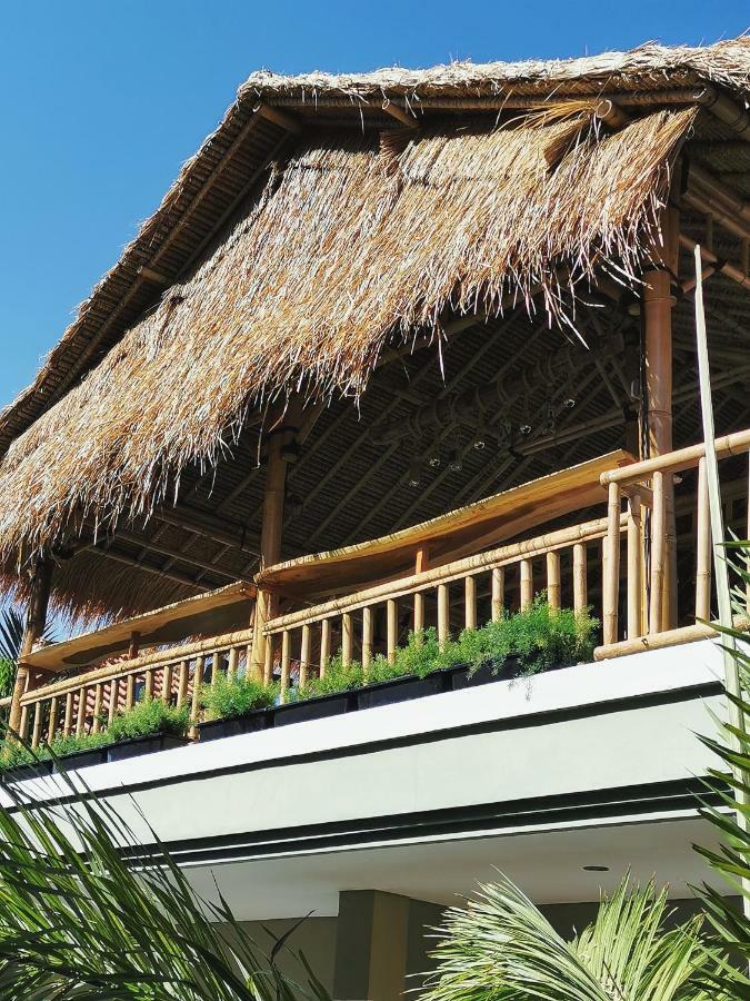 Nuka Beach Inn Kuta  Exterior photo